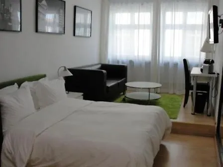 The Square Aparthotel *